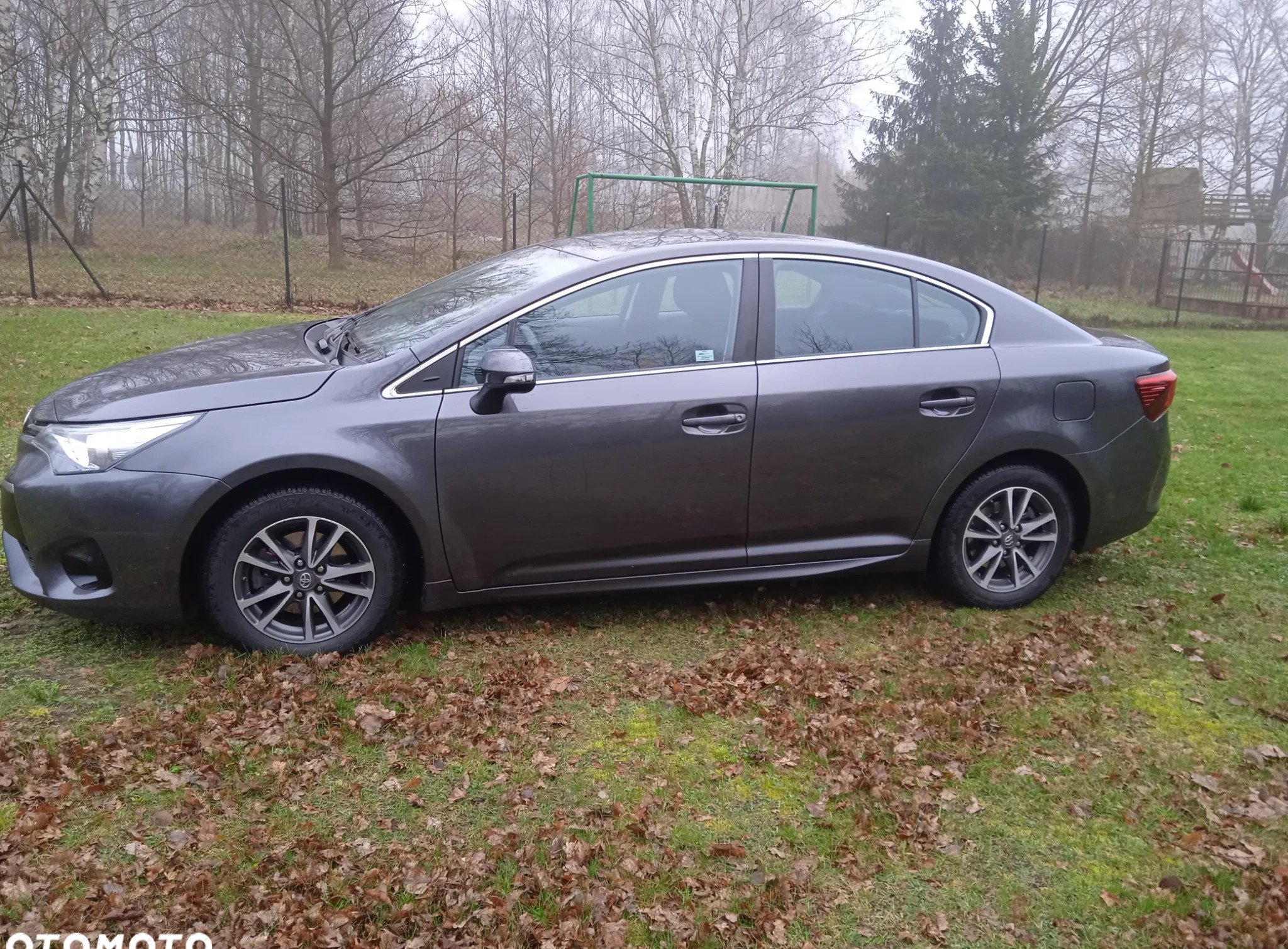 Toyota Avensis cena 79000 przebieg: 43000, rok produkcji 2017 z Zelów małe 29